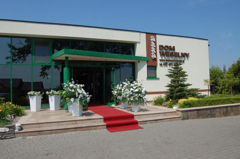 Hotel Dom Weselny ,, Anna" Warlubie Exterior foto